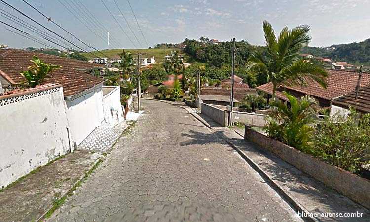 Rua Alexandre Graham Bel | Google Maps (Street View) Set 2011