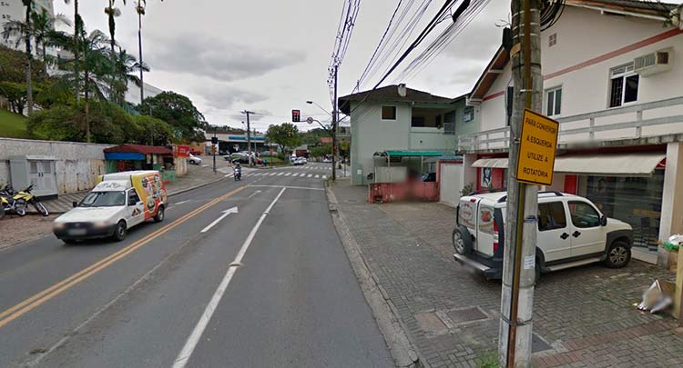Rua General Osório, imediações da EBM Alberto Stein | Imagem: Google Maps (Street View) Out 2015